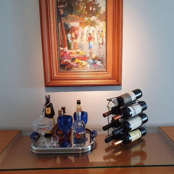 Adega De Mesa Aramada Garrafeiro de Vinhos 06 Garrafas - TMT SUPORTES Imagem de Adega De Mesa Aramada Garrafeiro de Vinhos 06 Garrafas