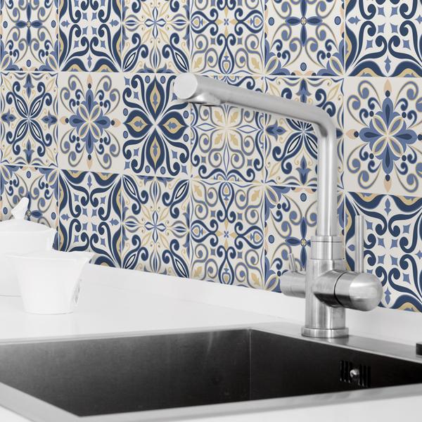 Adesivo de Azulejo para Cozinha Azul Real 20x20 cm 24un - Quartinhos Imagem de Adesivo de Azulejo para Cozinha Azul Real 20x20 cm 24un