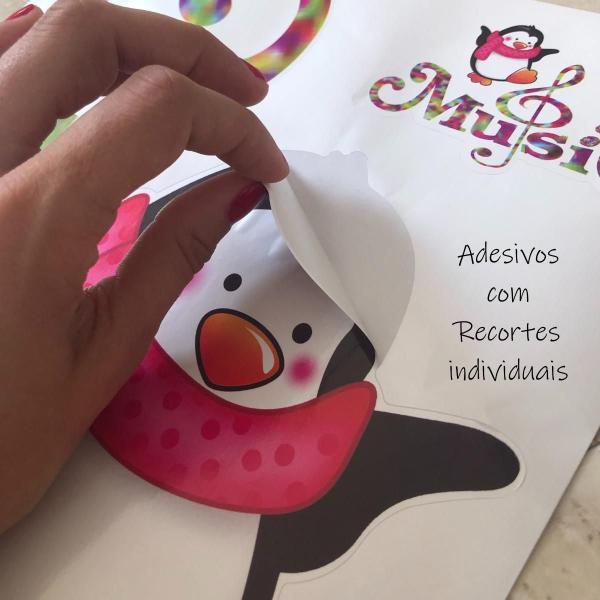 Imagem de Adesivo de Geladeira Baby Pinguim Music Decoração Lavável