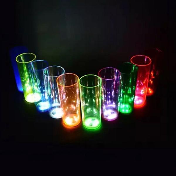 Imagem de Adesivo LED Branco Pisca para Copos de Bebidas Drinks Criativos - 1 unidade