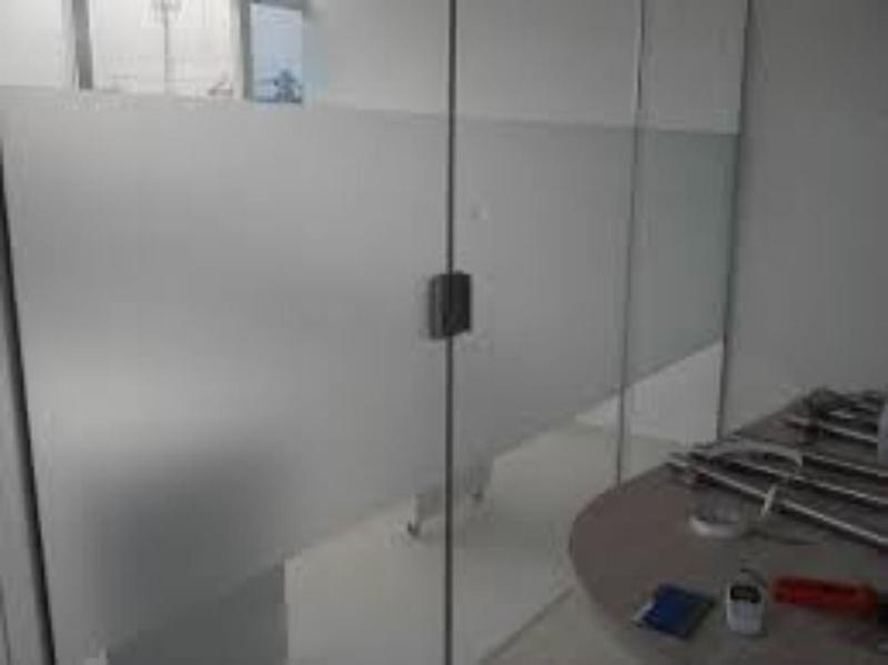 Imagem de Adesivo Vinil Jateado Cristal 0,50 X 1,00m Pelicula Transparente Para Janelas E Box De Banheiro