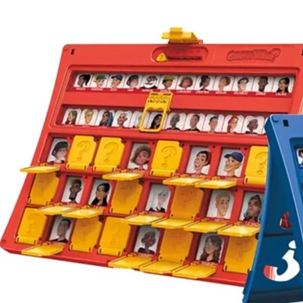 Adivinha Quem Jogo De Mesa Infantil F6105 - Hasbro Imagem de Adivinha Quem Jogo De Mesa Infantil F6105 - Hasbro