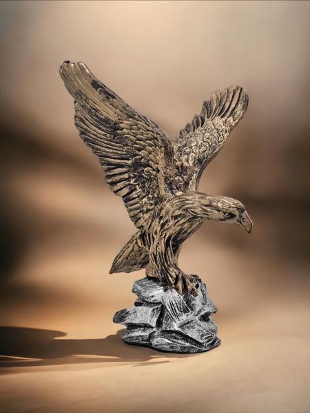 Águia Ave Rapina Poder Estátua Imagem De Resina Na Base 34cm - M3 Decoração Imagem de Águia Ave Rapina Poder Estátua Imagem De Resina Na Base 34cm