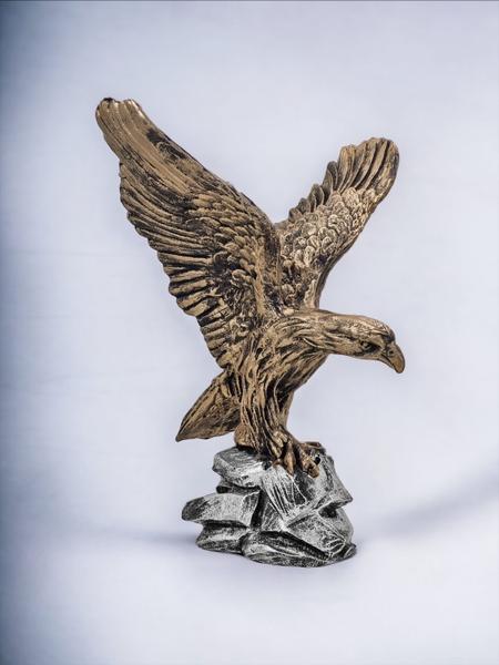 Águia Ave Rapina Poder Estátua Imagem De Resina Na Base 34cm - M3 Decoração Imagem de Águia Ave Rapina Poder Estátua Imagem De Resina Na Base 34cm