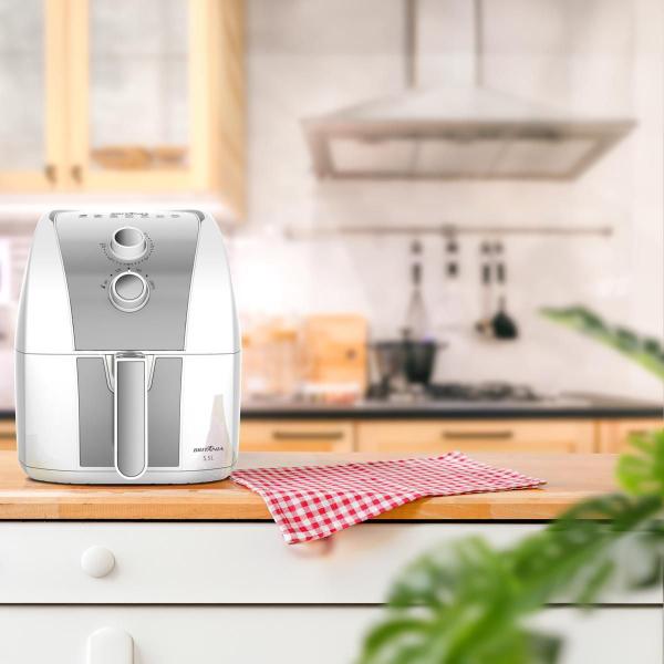 Imagem de Air Fryer Britânia 5,2L Antiaderente Redstone 1500W BAF52