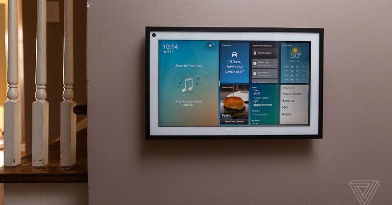 Imagem de Alexa Echo Show 15: Smart Display Full HD de 15,6" com Alexa e experiência Fire TV embutido - amazon