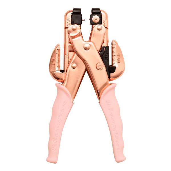 Alicate Aplicador De Ilhós Crop A Dile Rose Gold - We R - We R Memory Keepers Imagem de Alicate Aplicador De Ilhós Crop A Dile Rose Gold - We R