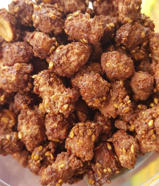 Amendoim Doce Crocante Cri-Cri Com Gergelim - 90g - Pra Nuts Imagem de Amendoim Doce Crocante Cri-Cri Com Gergelim - 90g - Pra Nuts