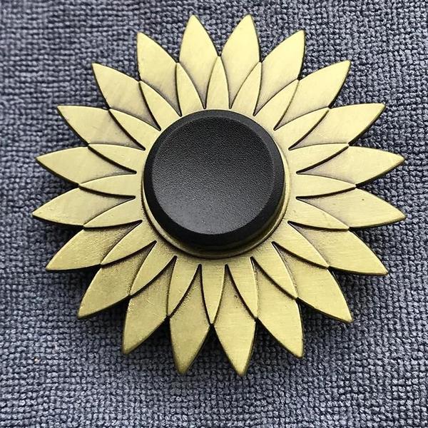 Imagem de Antigo Bronze Fidget Dedo Girador Liga De Metal Mão Spinner Alívio Do Estresse Brinquedo Para