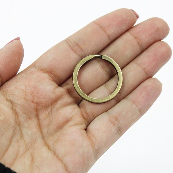Argola Italiana 28mm Em Niquel Ouro Velho Reforçada Com 1000 Peças - Russo Art Imagem de Argola Italiana 28mm Em Niquel Ouro Velho Reforçada Com 1000 Peças