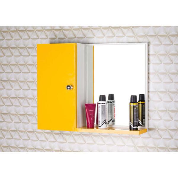 Imagem de Armário para Banheiro com Espelho cor Amarelo e Branco