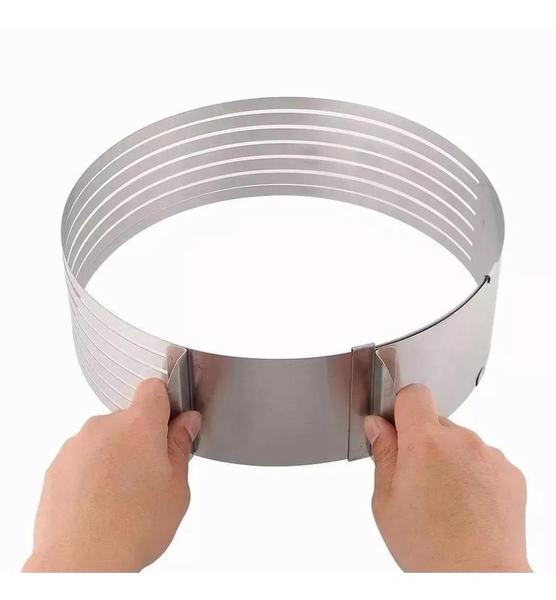 Aro Cortador De Camadas Ajustável Inox 24-30Cm Grande - Coisaria Imagem de Aro Cortador De Camadas Ajustável Inox 24-30Cm Grande