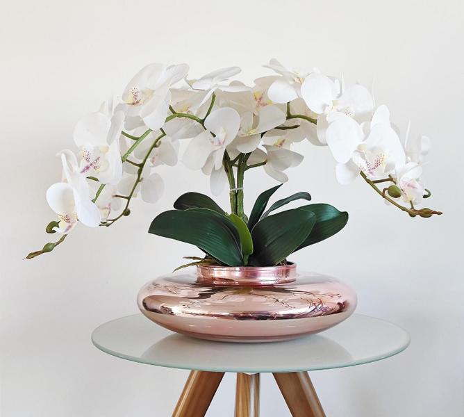 Imagem de Arranjo Com Flores 4 Orquídeas Brancas Real Vaso Rosé