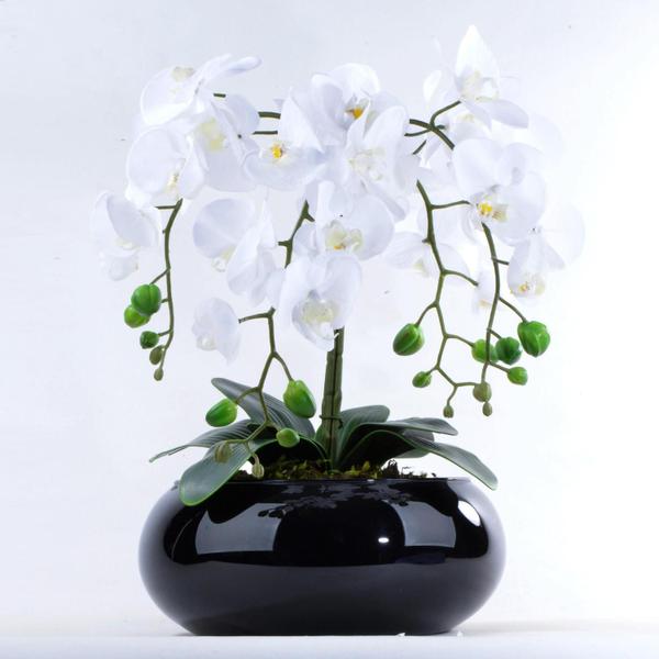 Imagem de Arranjo de Orquídea Artificial Branca de Silicone em Vaso Preto