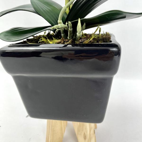 Imagem de Arranjo De Orquídea Vermelha Vaso Preto 50Cm Inigual