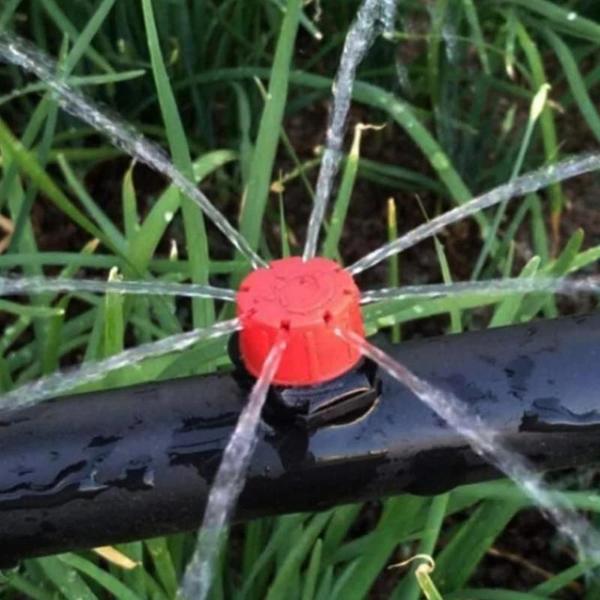 Aspersor de Irrigação por Gotejamento Ajustável - 8 Furos - Pacote com 50 ou 100 Peças Imagem de Aspersor de Irrigação por Gotejamento Ajustável - 8 Furos - Pacote com 50 ou 100 Peças