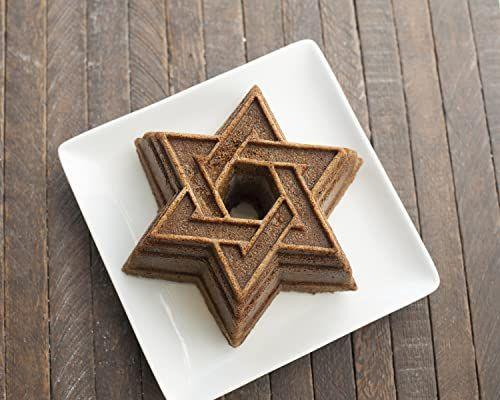 Imagem de Assadeira para bolo Bundt com estampa Star of David - Nordic Ware