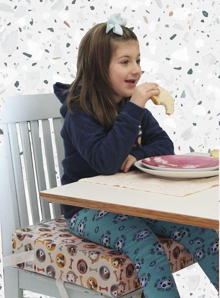 Assento Infantil Elevação Impermeável Raposa com espuma certificada - Cici e Ben Imagem de Assento Infantil Elevação Impermeável Raposa com espuma certificada