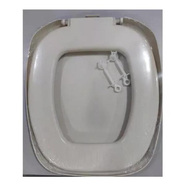 Assento Sanitário Quadrado Almofadado Bege Primafer Atlas Imagem de Assento Sanitário Quadrado Almofadado Bege Primafer Atlas