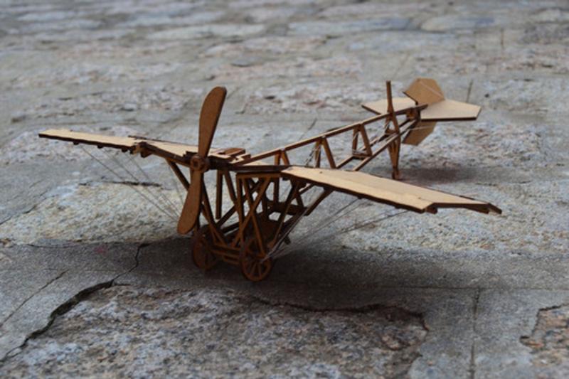 Imagem de Avião Demoisele. Quebra Cabeça 3d. Miniatura Em Mdf