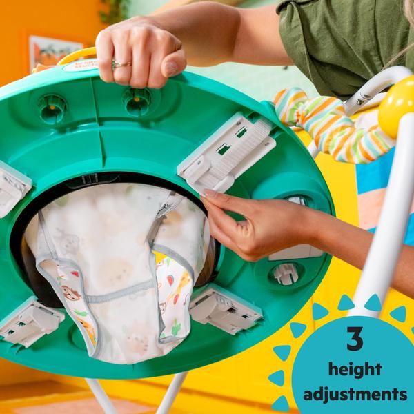 Imagem de Baby Activity Jumper Bright começa a se divertir com música