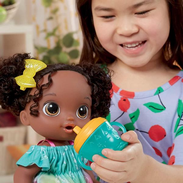 Baby Alive Boneca Negra Hora Do Suco Hasbro Imagem de Baby Alive Boneca Negra Hora Do Suco Hasbro