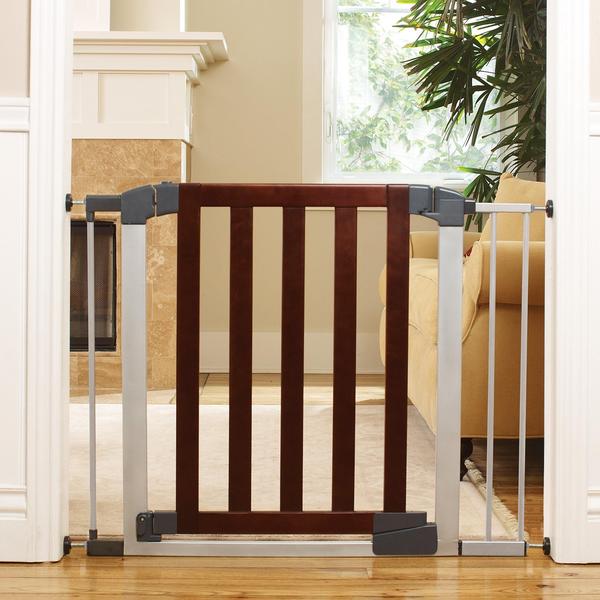 Imagem de Baby Gate Extension Munchkin Auto Close para ambientes modernos e rústicos