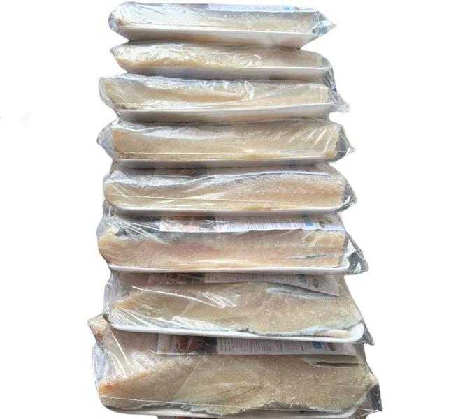 Imagem de Bacalhau Imperial Salgado 1 kilo + Vinho Suave +Azeite 500ml