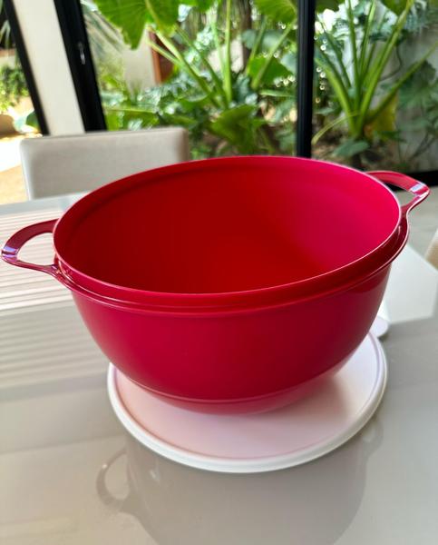 Bacia Grande Para Pães, Massas 10 litros Da Tupperware Imagem de Bacia Grande Para Pães, Massas 10 litros Da Tupperware