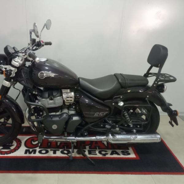 Bagageiro + Encosto Royal Enfield Super Meteor 650 25+ 14701 - Chapam Imagem de Bagageiro + Encosto Royal Enfield Super Meteor 650 25+ 14701