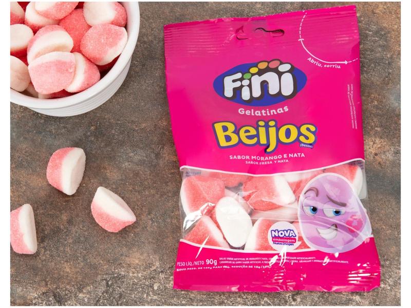 Bala de Gelatina Fini Beijos de Morango e Nata - 90g Pacote Imagem de Bala de Gelatina Fini Beijos de Morango e Nata - 90g Pacote