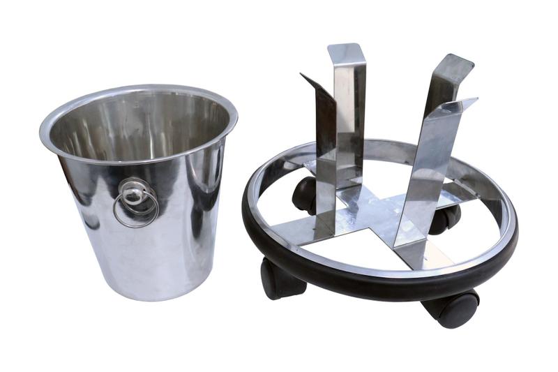 Balde a Chute 5lt em Aço Inox - Portal Hospitalar Imagem de Balde a Chute 5lt em Aço Inox
