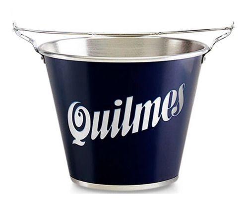 Balde De Gelo Redondo Em Alumínio Quilmes Licenciado Imagem de Balde De Gelo Redondo Em Alumínio Quilmes Licenciado
