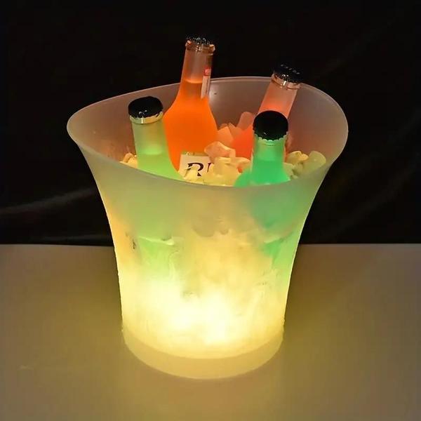 Balde P/ Gelo Rgb Caixa De Som 20w Integrada Bluetooth 5 Lt - beerdancing Imagem de Balde P/ Gelo Rgb Caixa De Som 20w Integrada Bluetooth 5 Lt