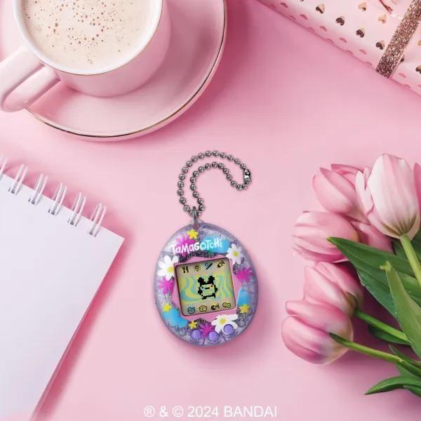 Bandai original tamagotchi - bichinho virtual - flower perfume Imagem de Bandai original tamagotchi - bichinho virtual - flower perfume