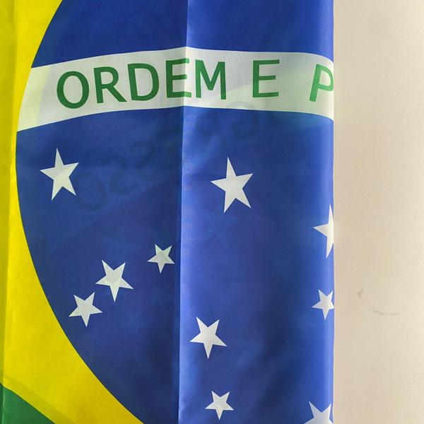 Imagem de Bandeira do Brasil 1,40x1,00m Bember Copa do Mundo 2022