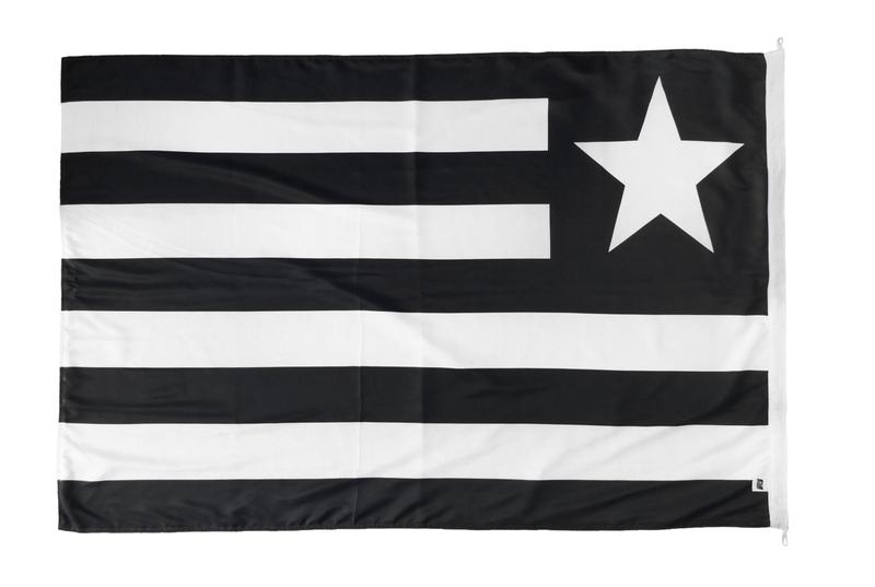 Bandeira Oficial do Botafogo 1,5 Panos (68 X 98cm) Licenciada - JC Flâmulas e Bandeiras Imagem de Bandeira Oficial do Botafogo 1,5 Panos (68 X 98cm) Licenciada