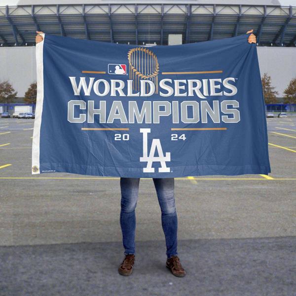 Imagem de Bandeira WinCraft Los Angeles Dodgers - Campeões Mundiais 2024 (90x15cm)