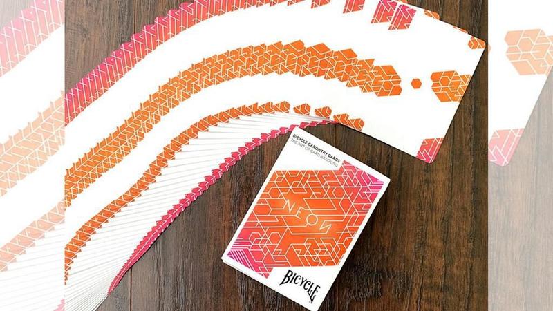 Imagem de Baralho Bicycle Neon Orange Bump Cardistry