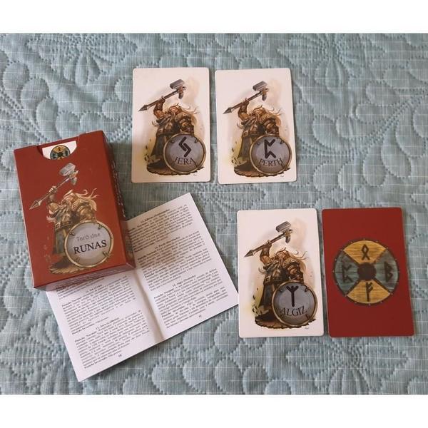 Baralho Tarô Das Runas Marrom 25 Cartas - Flor Da Mágia Imagem de Baralho Tarô Das Runas Marrom 25 Cartas