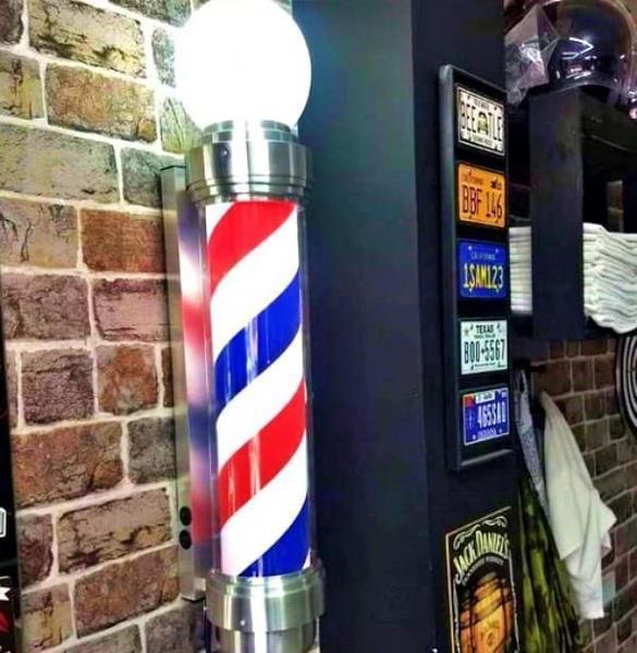 Imagem de Barber Pole Giratório 70Cm Voltagem Bivolt Estilo Clássico.