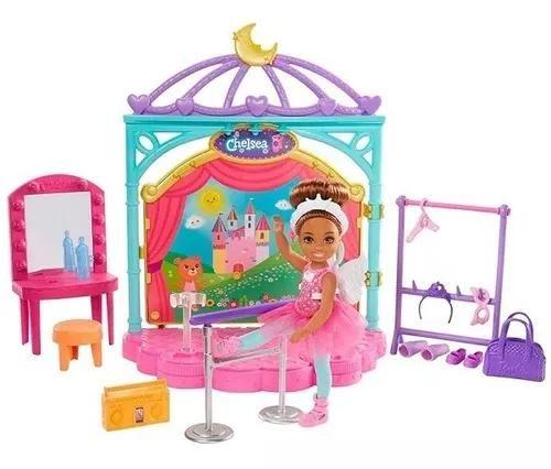 Barbie Boneca Club Chelsea Aulas De Ballet - Mattel Ghv81 Imagem de Barbie Boneca Club Chelsea Aulas De Ballet - Mattel Ghv81