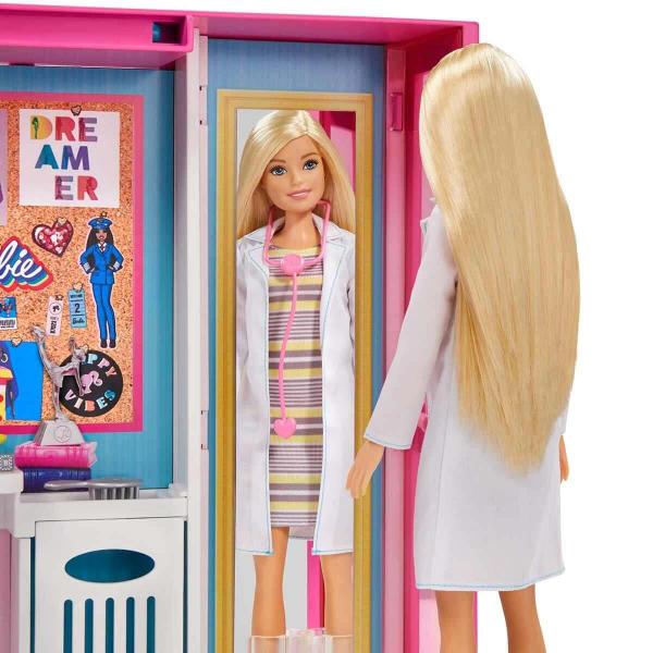 Imagem de Barbie Dream Closet com Boneca Barbie Loira & 25+ Peças, Toy Closet Expande para 2+ ft Wide & Features 10+ Áreas de Armazenamento, Espelho de Comprimento Completo, Espaço de Mesa Personalizável e Rack de Roupas Rotativas