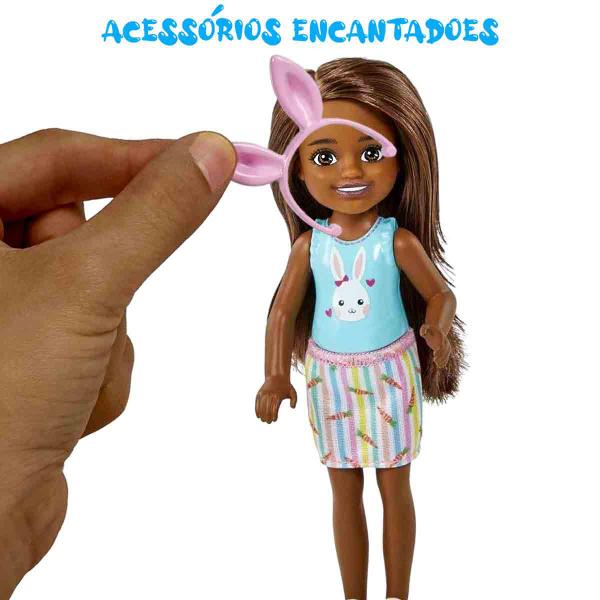 Imagem de Barbie Mini Boneca Chelsea Negra com Coelhinho e Acessórios - Mattel HGT08