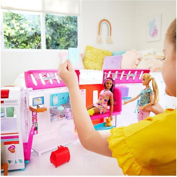 Barbie Profissoes Ambulância de Cuidados Médicos - Mattel Imagem de Barbie Profissoes Ambulância de Cuidados Médicos