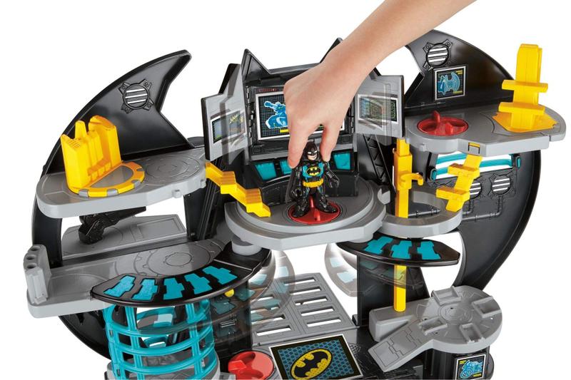 Batcaverna Fisher-Price Imaginext Super Friends com Personagens 3-8 anos Imagem de Batcaverna Fisher-Price Imaginext Super Friends com Personagens 3-8 anos