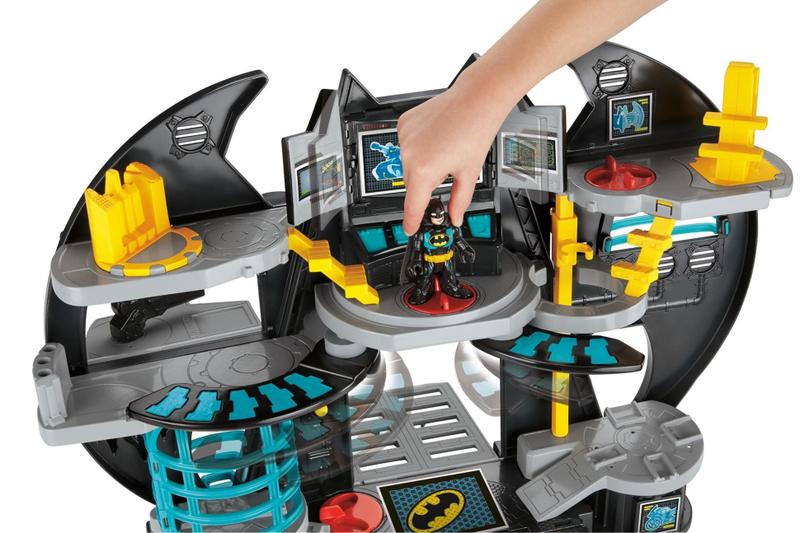 Batcaverna Fisher-Price Imaginext Super Friends com Personagens 3-8 anos Imagem de Batcaverna Fisher-Price Imaginext Super Friends com Personagens 3-8 anos