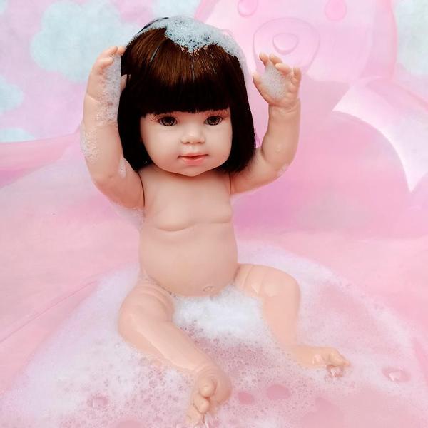 Imagem de Bebê Reborn Baby Boneca Cabelos Castanhos + Enxoval Completo