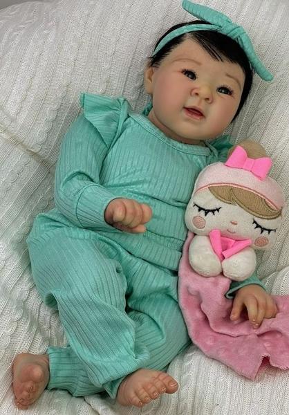 Bebê Reborn Menina Jiali Tecido - Ana Dolls Imagem de Bebê Reborn Menina Jiali Tecido