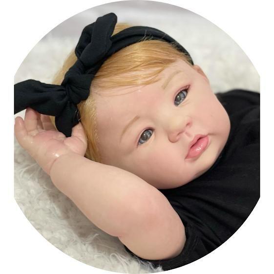 Bebe Reborn Menina Realista Loirinha - Mundo Azul e Rosa Imagem de Bebe Reborn Menina Realista Loirinha